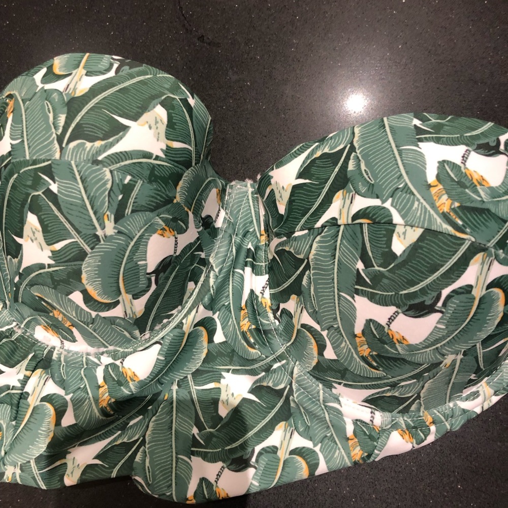 NWT Kingdom and state BIKINI TOP paradise XL - Picture 5 of 6